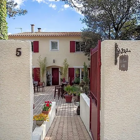 Les Jardins D'holi Proche Uzes 3*