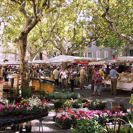 Les Jardins D'holi Proche Uzes 3*