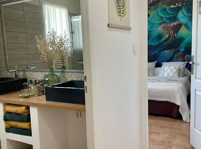 Bed & Breakfast Les Jardins D'holi Proche Uzes Garrigues-et-Sainte-Eulalie